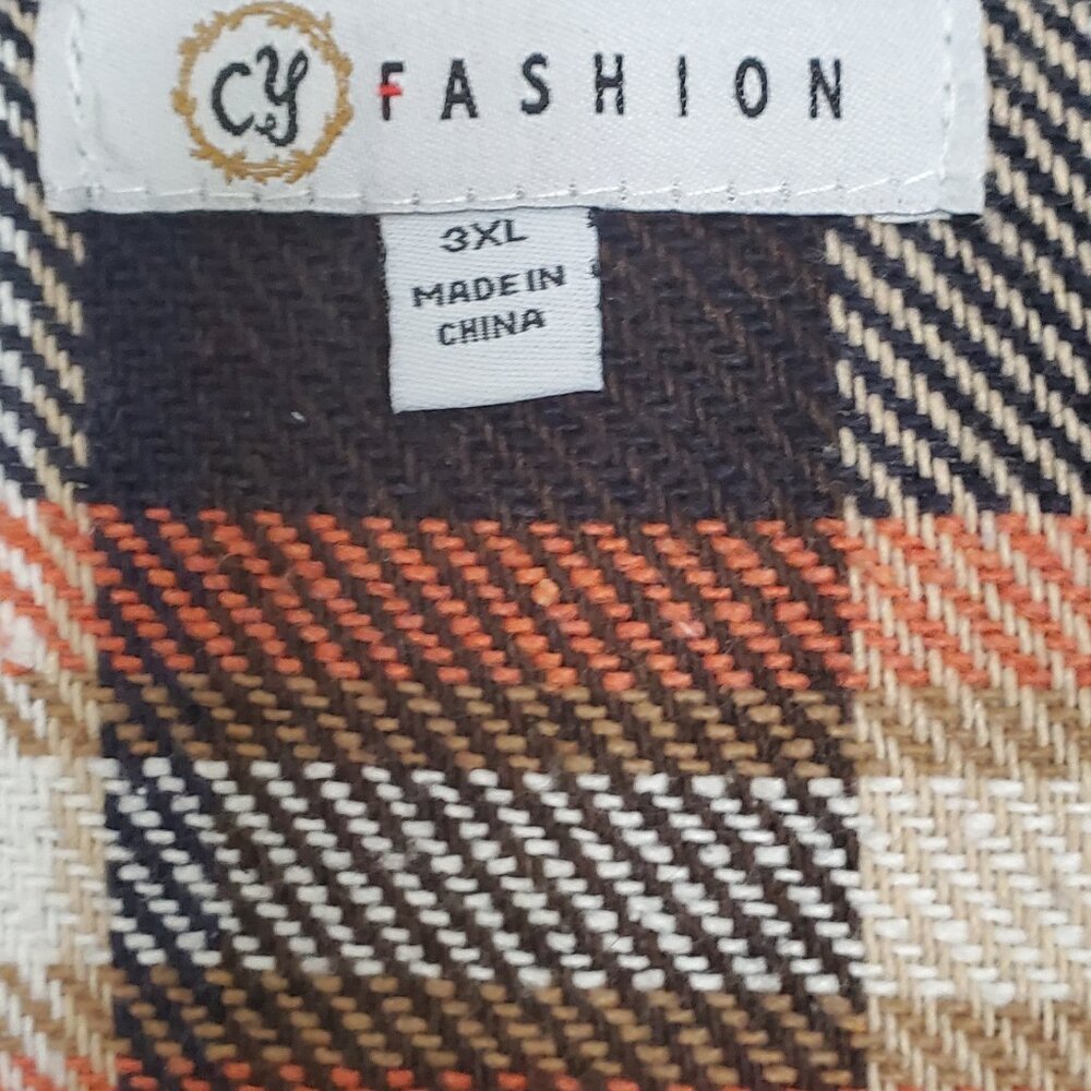 Women's Plaid Shacket - Picture 3 of 4